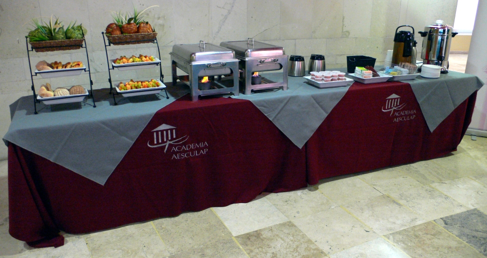 eventos corporativos, desayuno, almuerzo, brunch, lunch, bocadillos, coffee break.